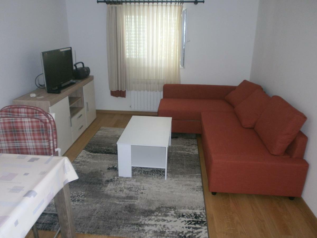 Apartments Ljubica 비오그라드나모루 외부 사진